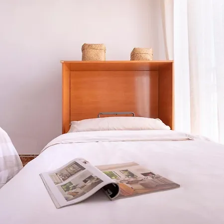 Apartment City Center And Next To The Beach 3 Bedrooms *
