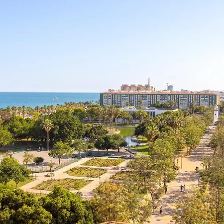 City Center And Next To The Beach 3 Bedrooms Apartment