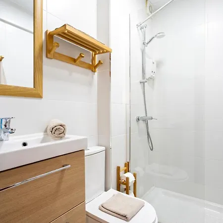 Center And Next To The 3 Bedrooms * Málaga