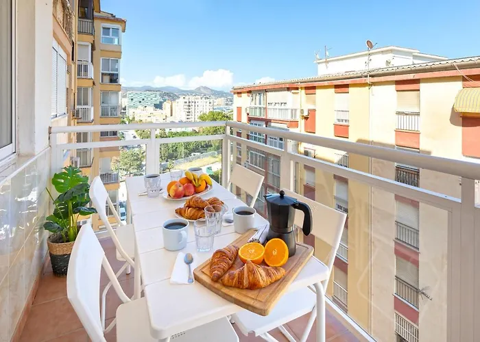 City Center And Next To The Beach 3 Bedrooms *