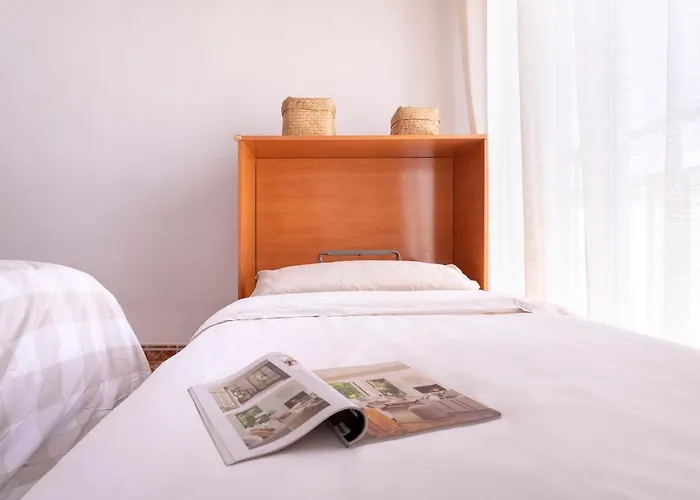 Apartment City Center And Next To The Beach 3 Bedrooms *