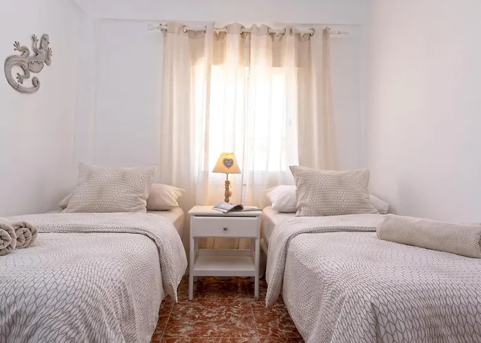 City Center And Next To The Beach 3 Bedrooms *