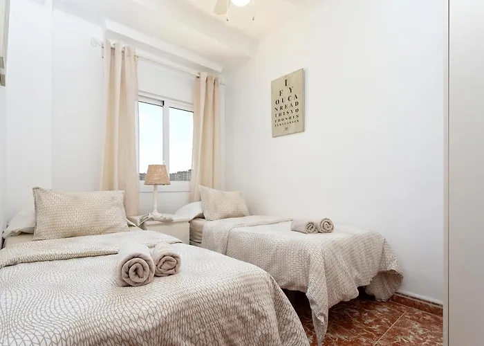 City Center And Next To The Beach 3 Bedrooms Malaga