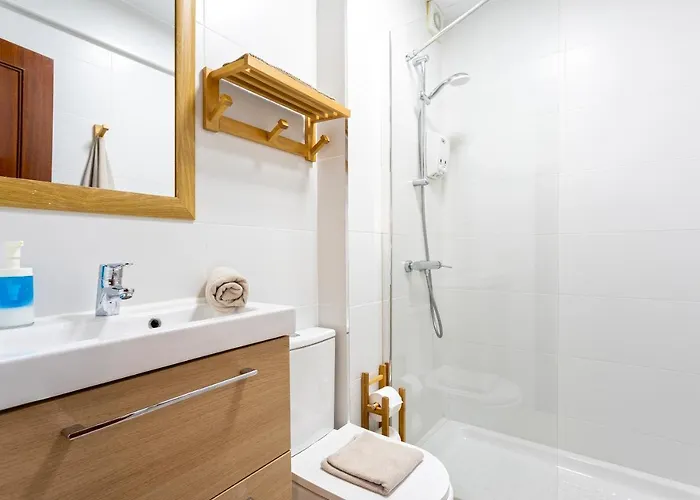 City Center And Next To The Beach 3 Bedrooms * Malaga
